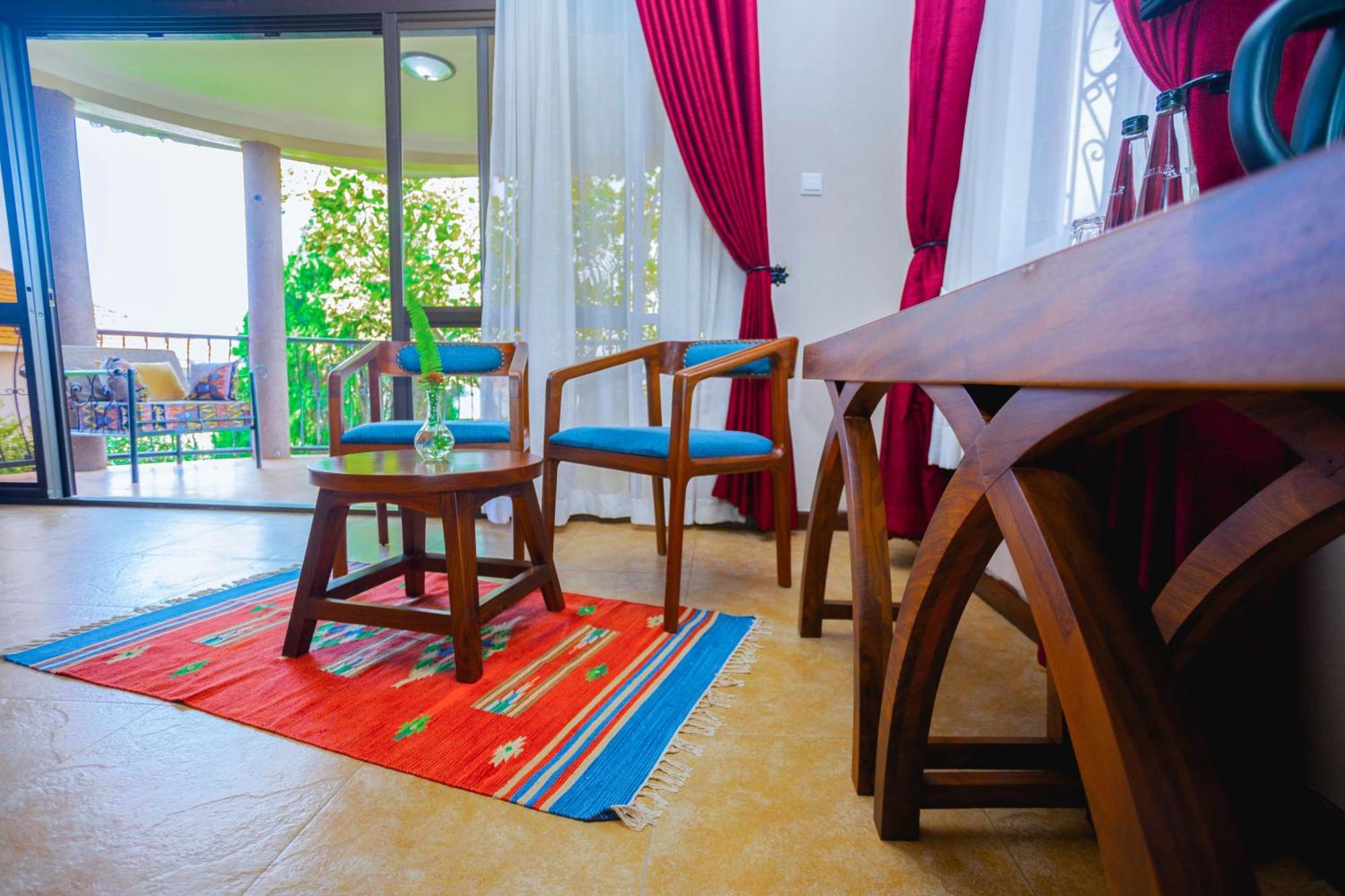 Gazelle Guest House Kampala Exterior photo